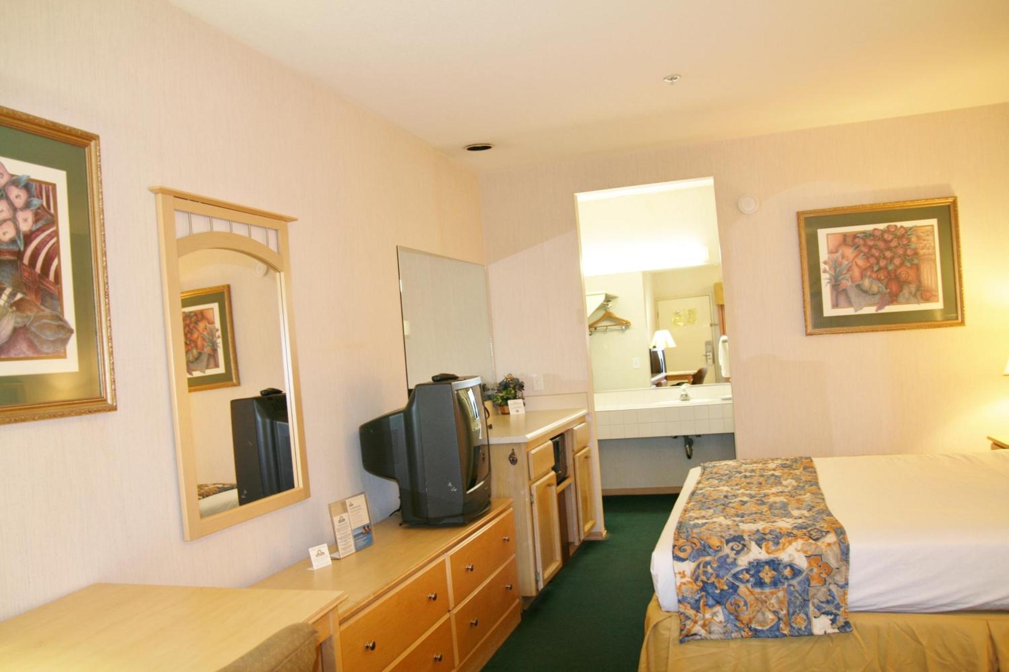 Days Inn By Wyndham Rocklin/Sacramento Экстерьер фото