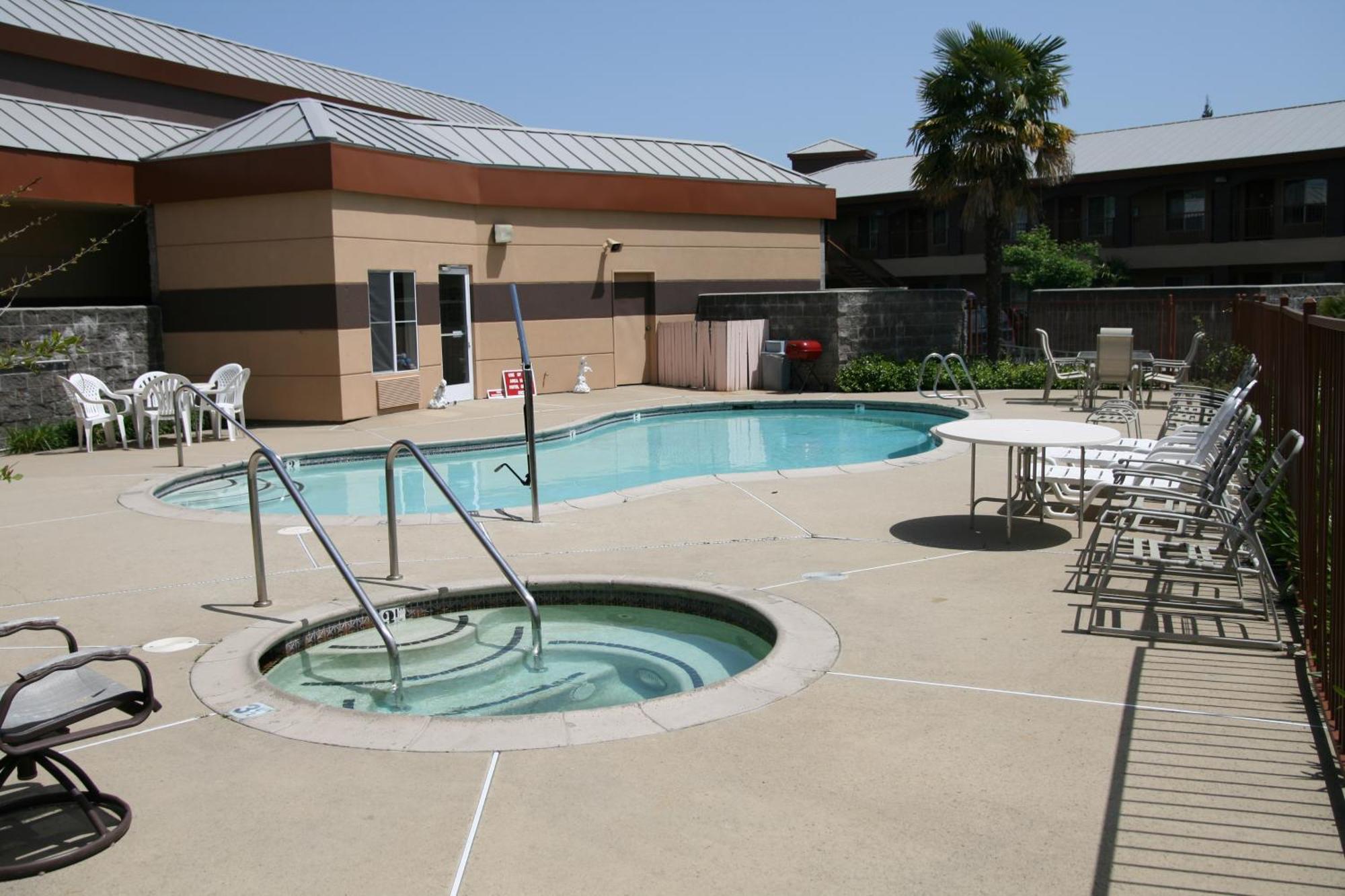 Days Inn By Wyndham Rocklin/Sacramento Экстерьер фото